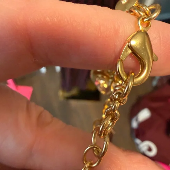 J.Crew Gold Heart and Crystal Charm Bracelet NWOT - Picture 3 of 7